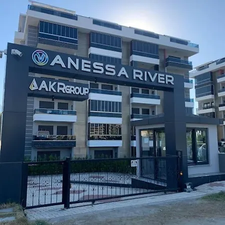 Vanessa River Apartment